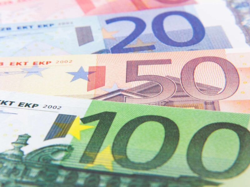 countries using the euro bill as their official currecy